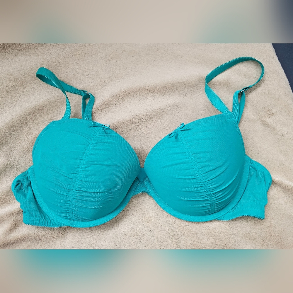 Women's Aerie Teal Green Push Up Bra. Size 34D